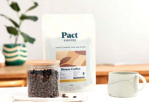 بسته‌بندی جدید Pact Coffee و جمع‌آوری بطری‌های پلاستیکی