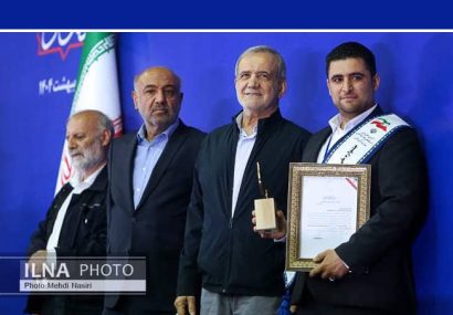 دیدار گرم کارگران پگاه با رئیسجمهور در جشنواره ملی امتنان دیدار گرم کارگران پگاه با رئیسجمهور در جشنواره ملی امتنان