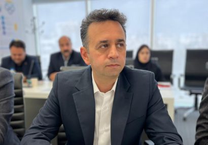 تعدد سامانهها و استانداردهای غیرواقعی تولید را در شرایط تحریم و کمبود ارز زمینگیر کرده است تعدد سامانهها و استانداردهای غیرواقعی تولید را در شرایط تحریم و کمبود ارز زمینگیر کرده است
