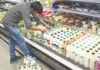 گرانی علوفه و افت تولید؛ سرنوشت لبنیات چه می‌شود؟