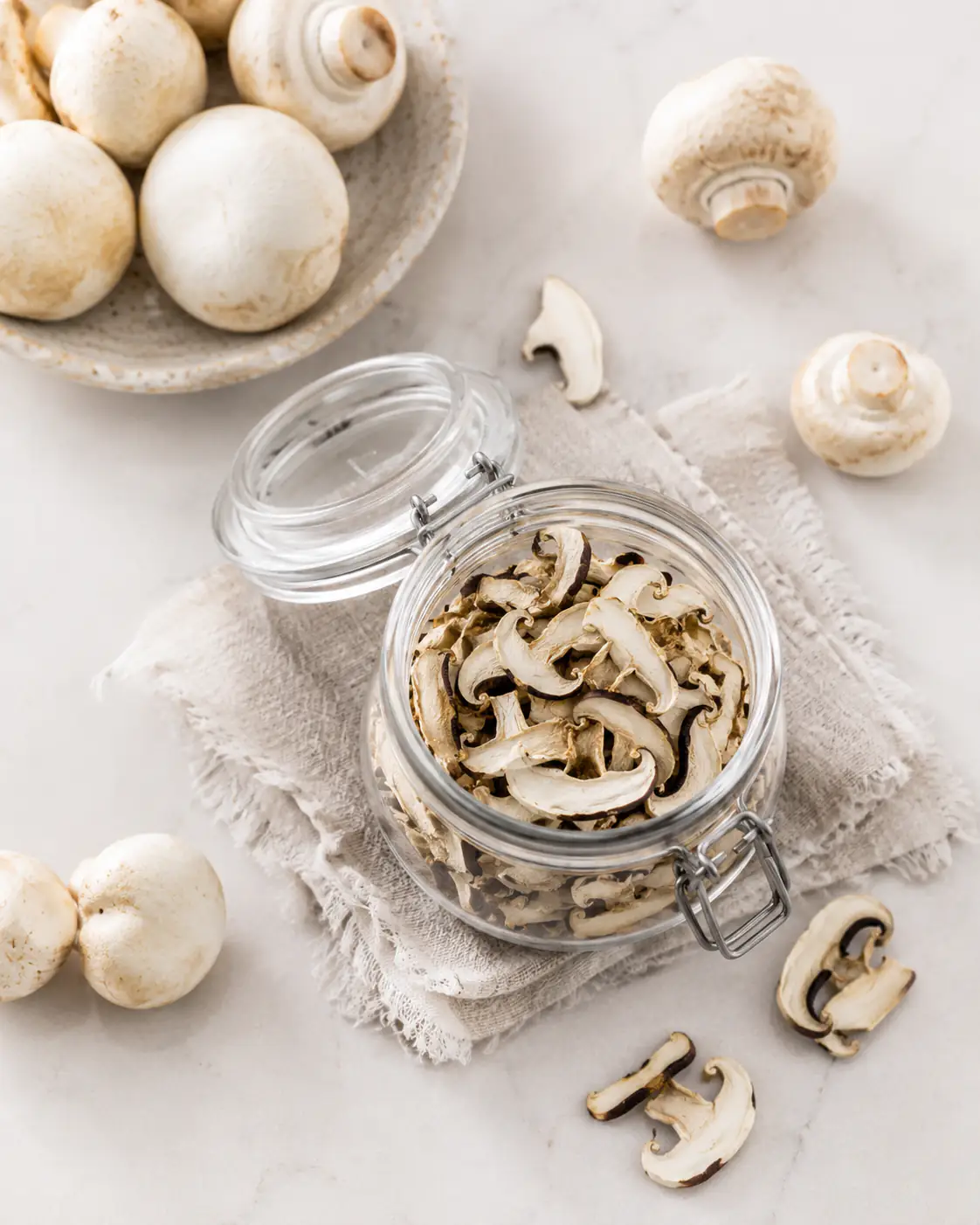 نگهداری قارچ خشک شده در شیشه