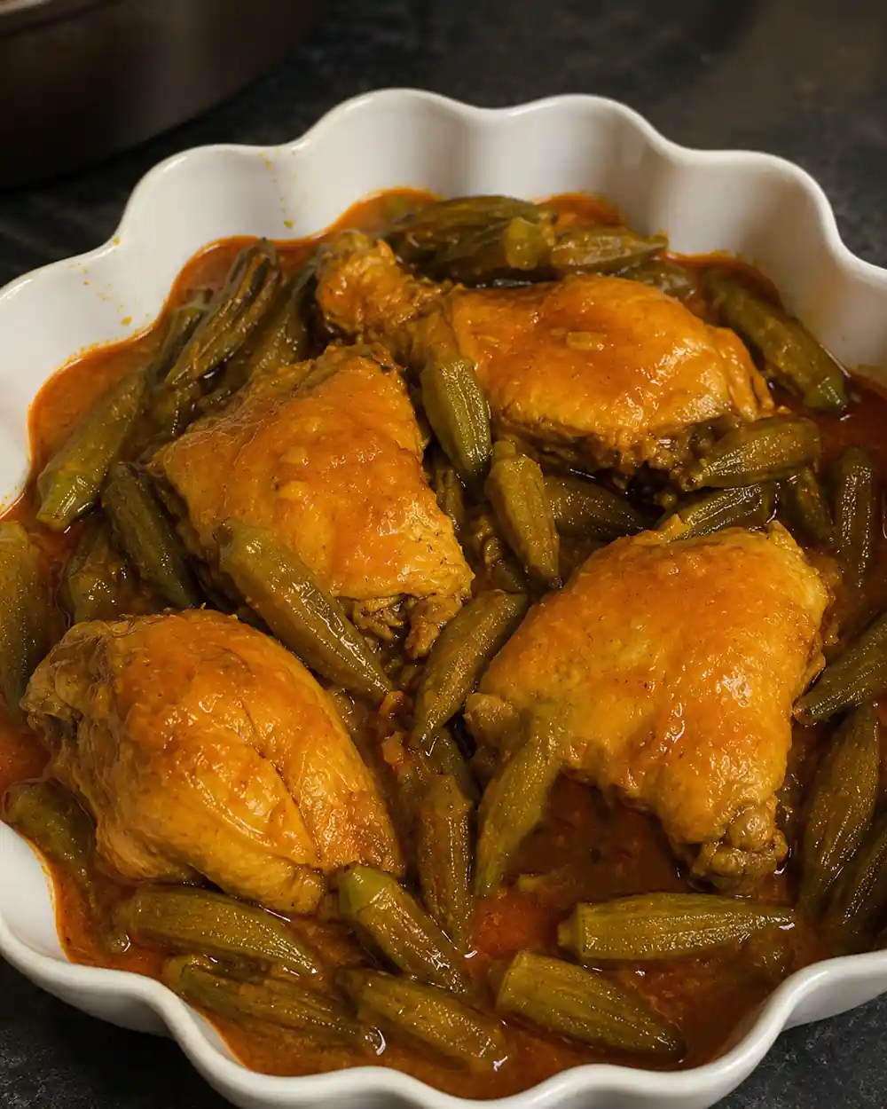 طرز تهیه خورشت بامیه با مرغ